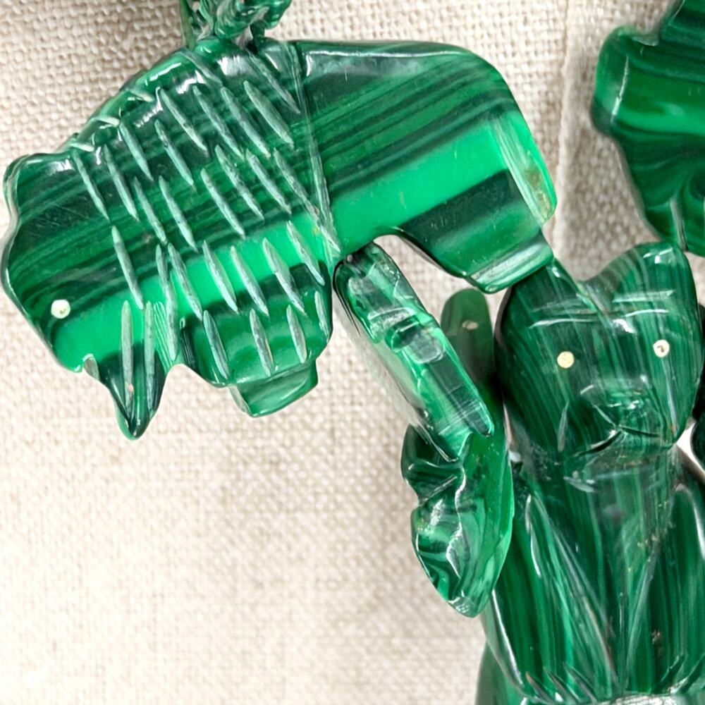 Vintage 90s Green Malachite Southwest Hand Carved Animal Fetish Necklace - Picture 6 of 10